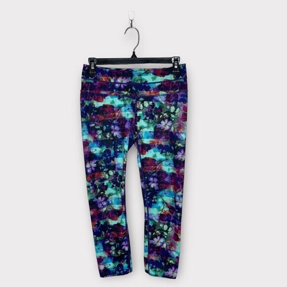 Athleta Floral Fade Sonar Capri Leggings in Heavenly Hail - Picture 3 of 8